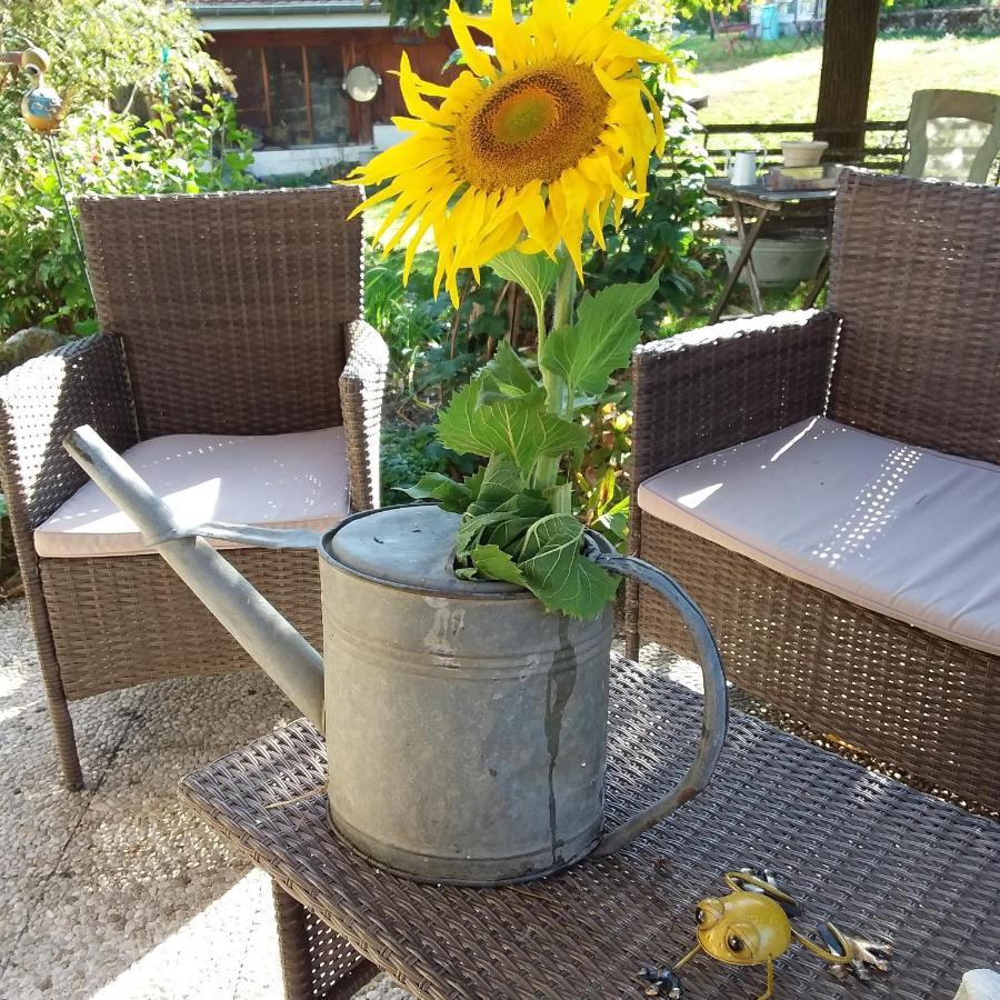 Le Grive Bed and Breakfast Chevremont Buitenkant foto