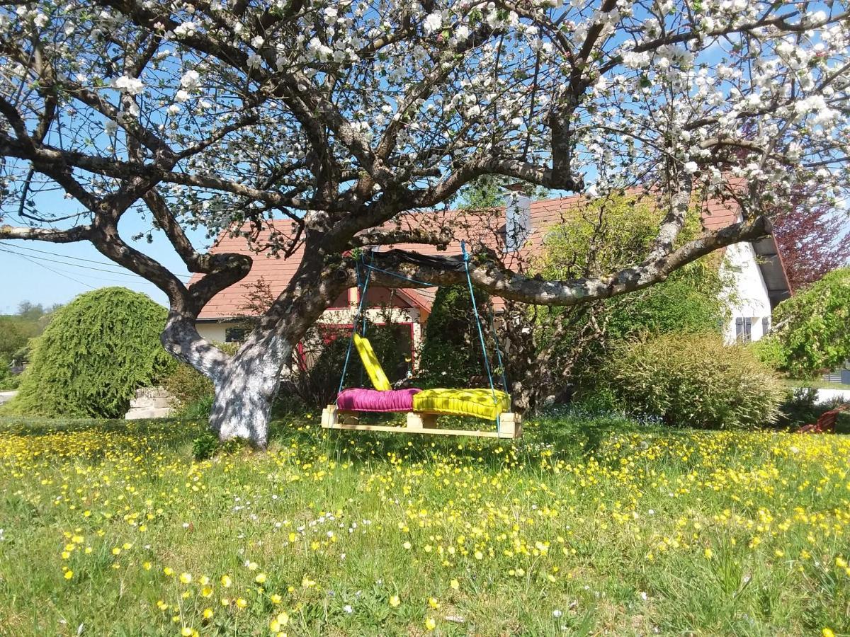 Le Grive Bed and Breakfast Chevremont Buitenkant foto